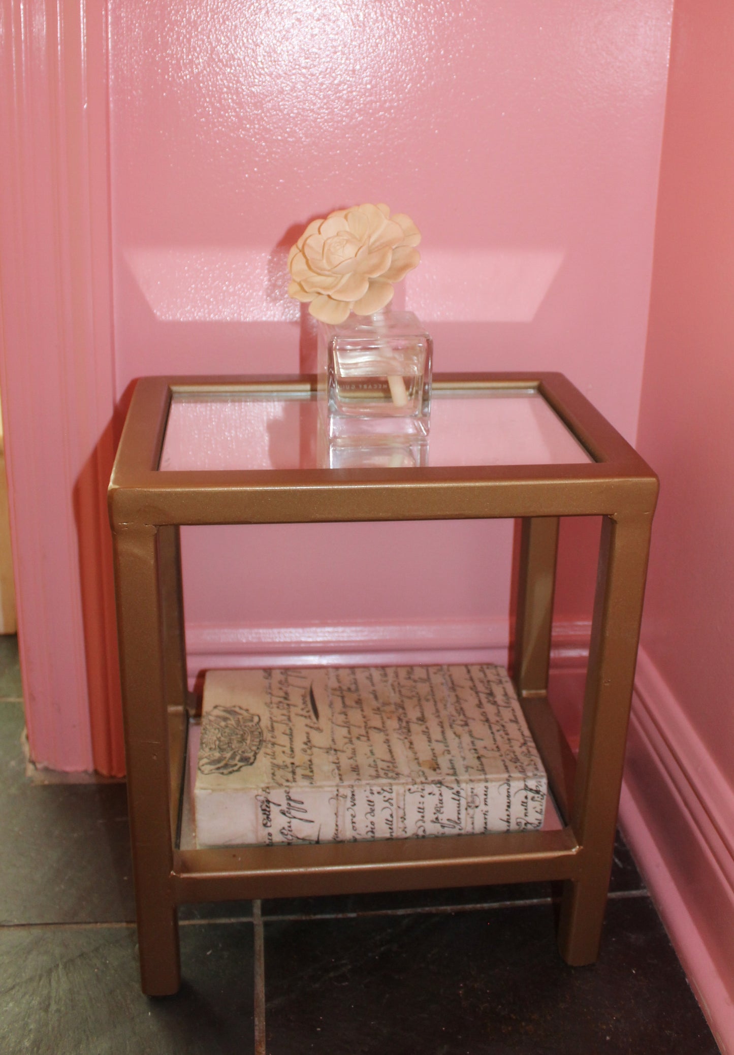 Elise Table